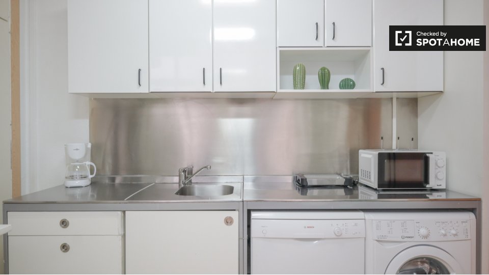 Double room Madrid, 4 beds, 120m² — photo 6