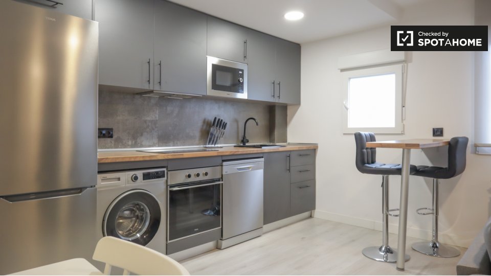 Apartment Madrid, 2 beds — photo 2