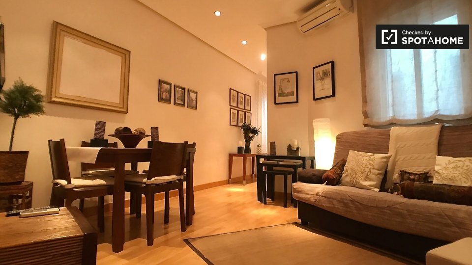 Apartment Madrid, 1 bed, 55m² — photo 2