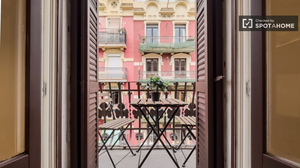 Apartment Barcelona, 2 beds, 74m² — photo 28