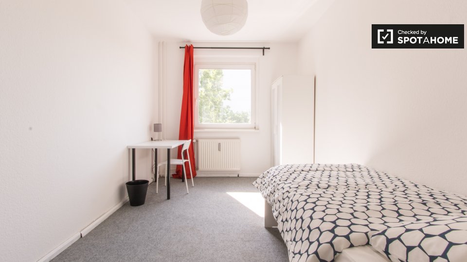 Double room Berlin, 4 beds, 85m² — photo 2