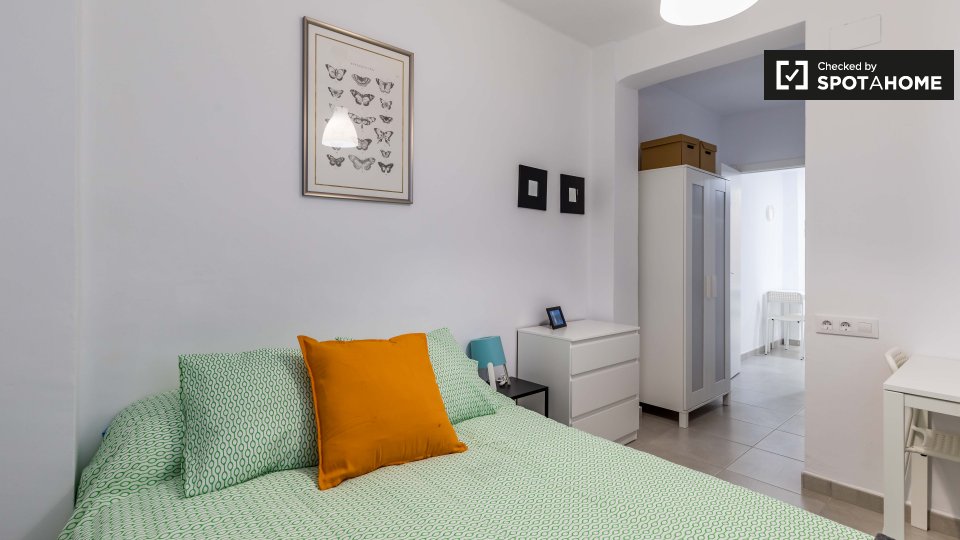 Double room Valencia, 4 beds, 95m² — photo 3