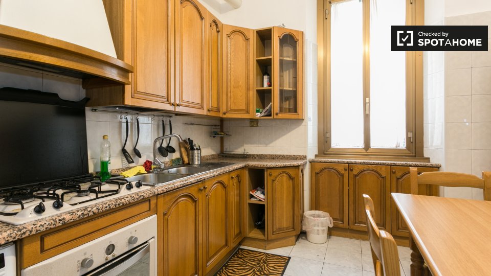 Double room Milan, 2 beds, 70m² — photo 12