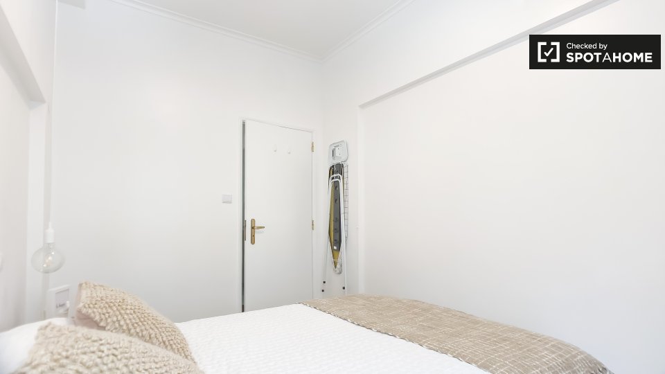 Apartment Lisbon, 1 bed — photo 14