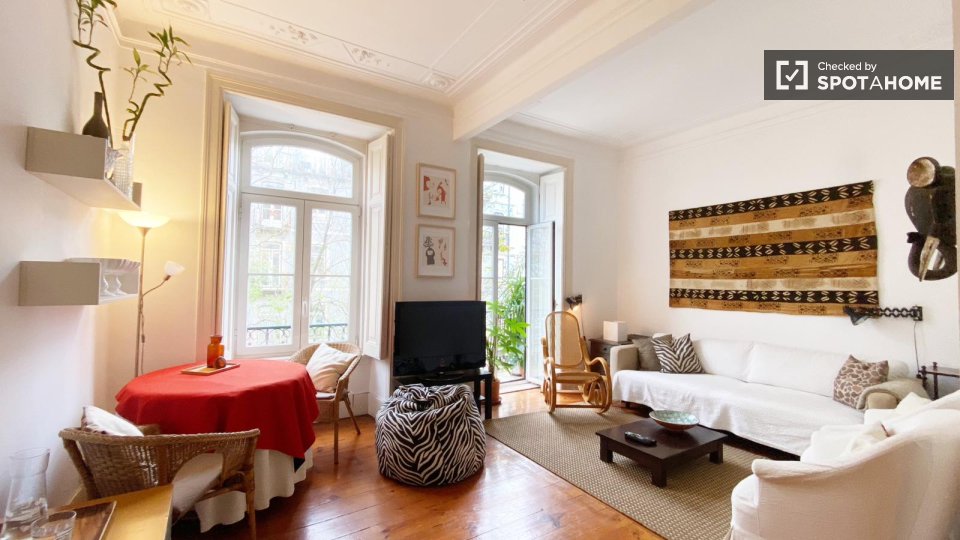 Apartment Lisbon, 1 bed, 95m² — photo 32