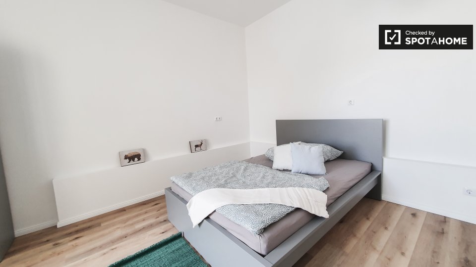 Double room Berlin, 8 beds — photo 9