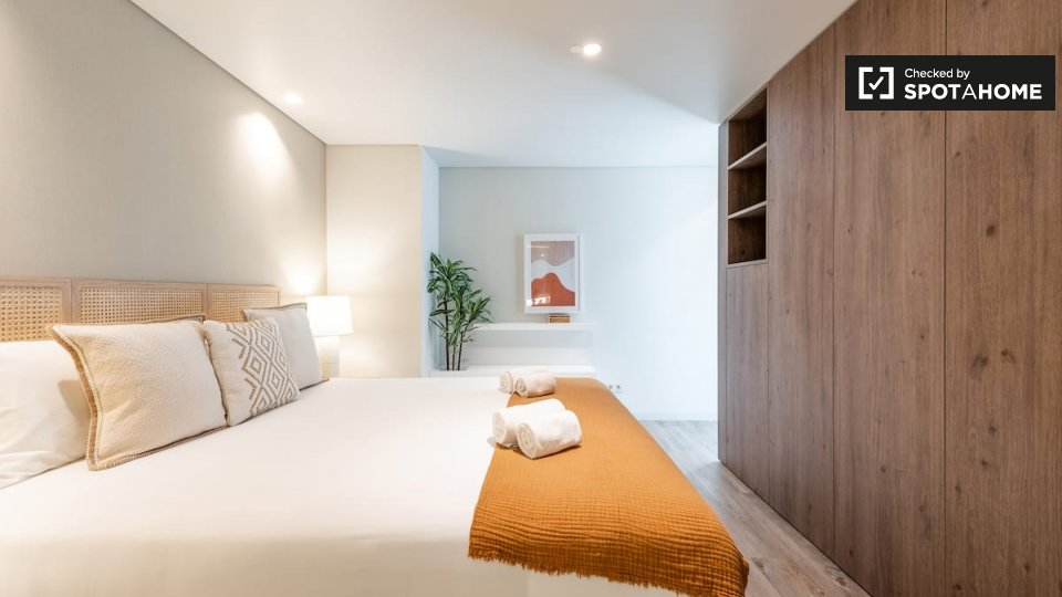 Apartment Lisbon, 2 beds — photo 18