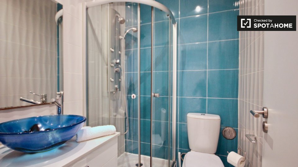 Apartment Lisbon, 2 beds — photo 12