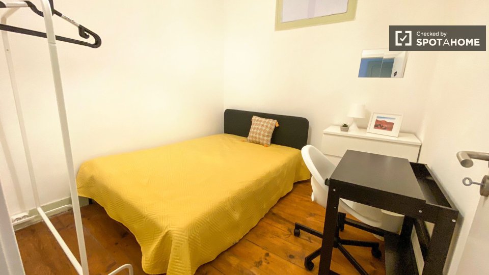 Double room Lisbon, 6 beds — photo 7