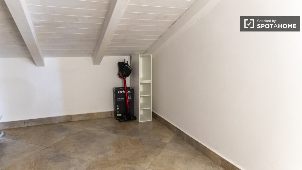 Apartment Rome, 1 bed — photo 5