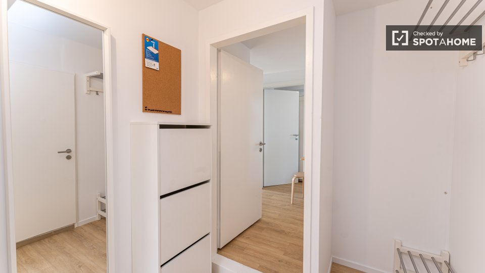 Double room Berlin, 3 beds, 48m² — photo 8