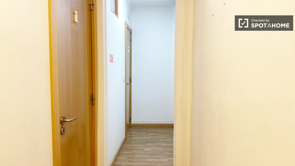 Double room Lisbon, 6 beds — photo 3