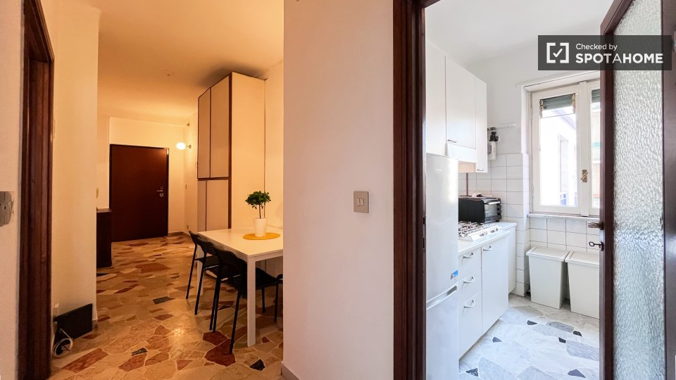 Double room Milan, 4 beds — photo 17
