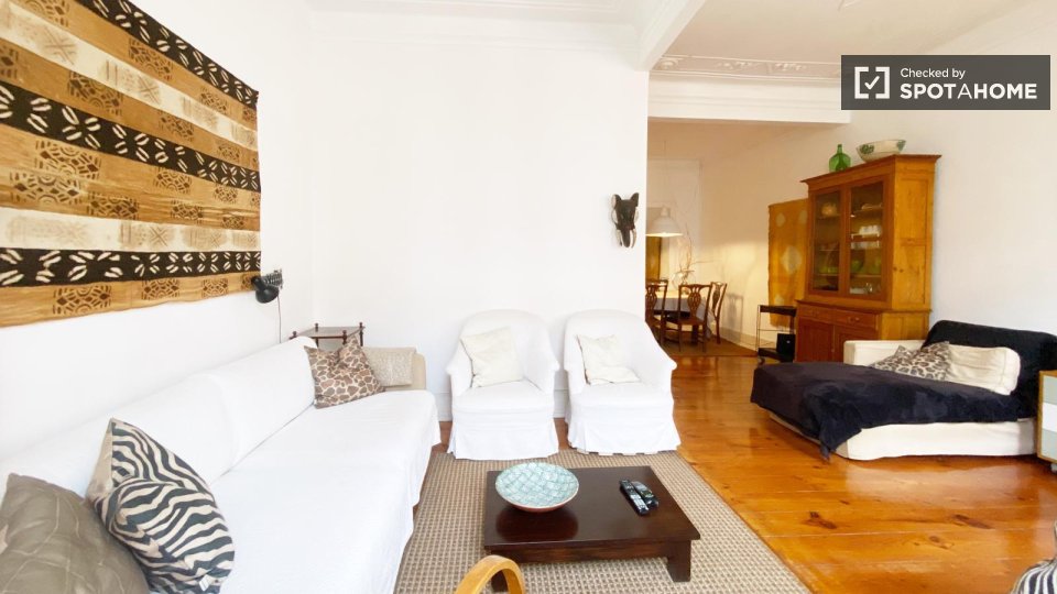 Apartment Lisbon, 1 bed, 95m² — photo 23