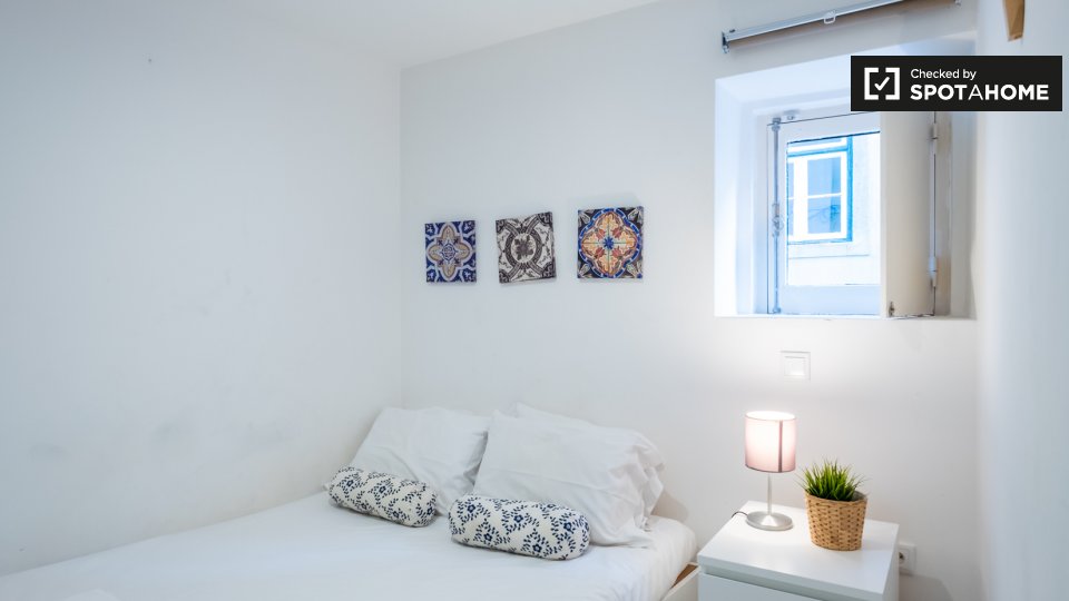 Apartment Lisbon, 1 bed — photo 10