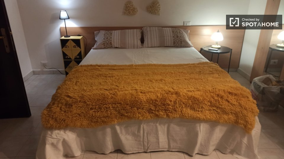Double room Rome, 16 beds, 200m² — photo 14