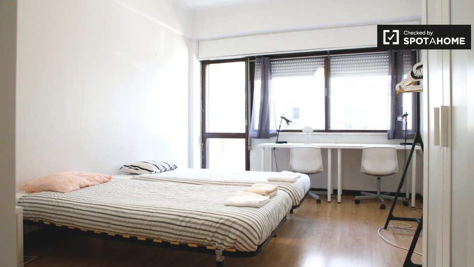 Double room Lisbon, 10 beds — photo 1