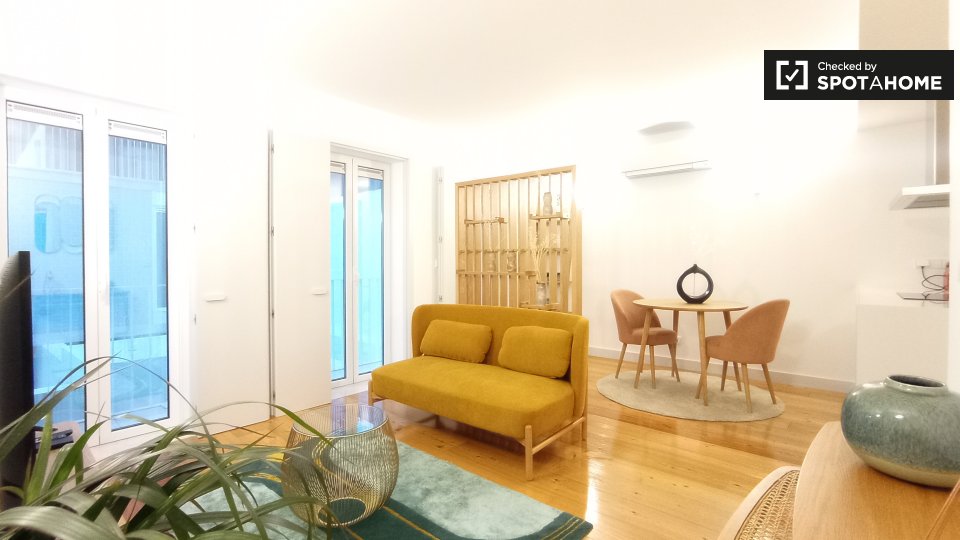 Apartment Lisbon, 1 bed, 70m² — photo 11