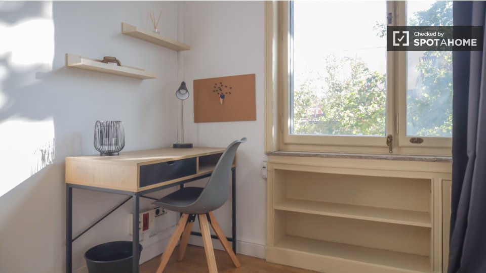 Double room Madrid, 18 beds — photo 12