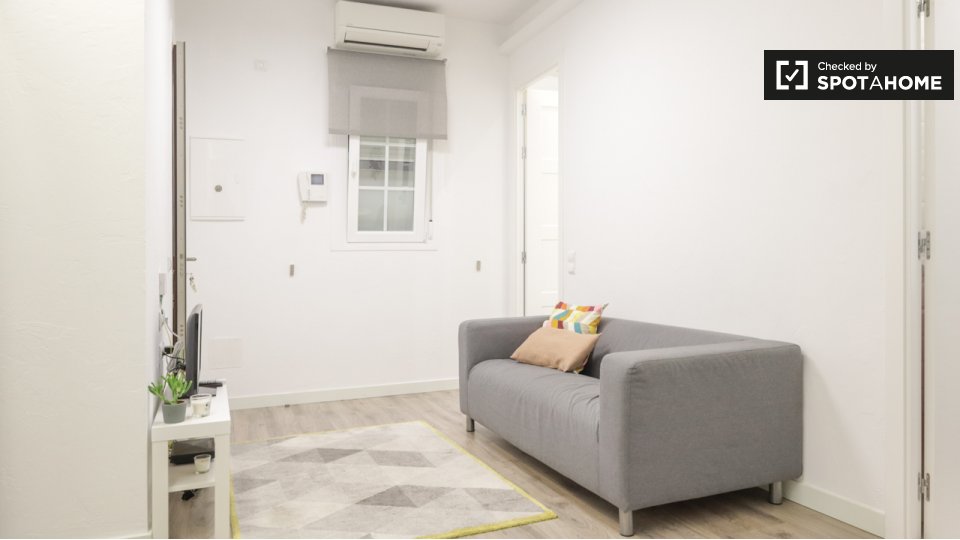 Apartment Madrid, 1 bed, 34m² — photo 3