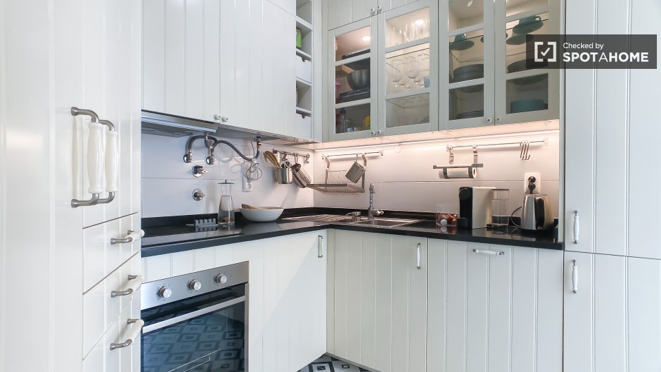Apartment Lisbon, 1 bed, 60m² — photo 13
