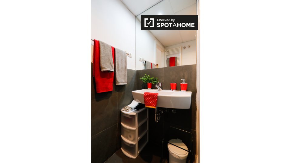 Apartment Madrid, 1 bed, 1m² — photo 9
