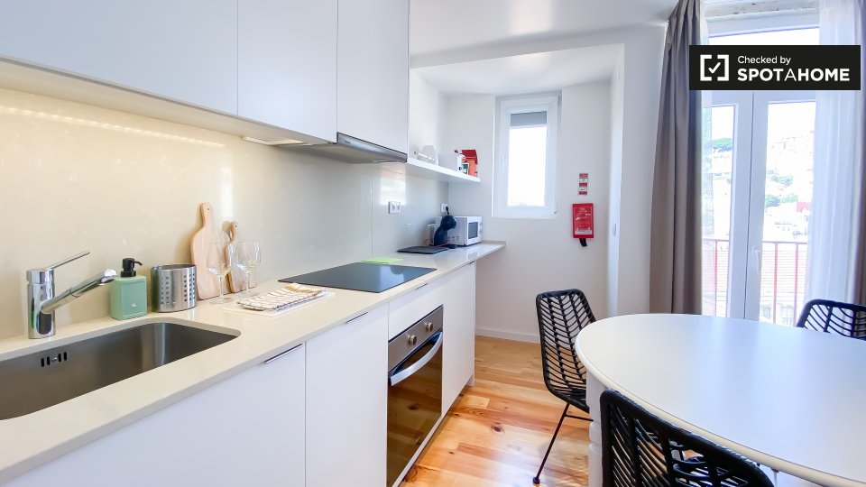 Apartment Lisbon, 2 beds — photo 7