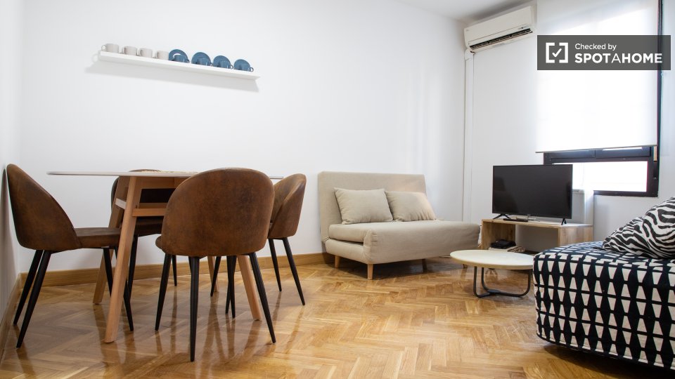 Apartment Madrid, 2 beds, 70m² — photo 2