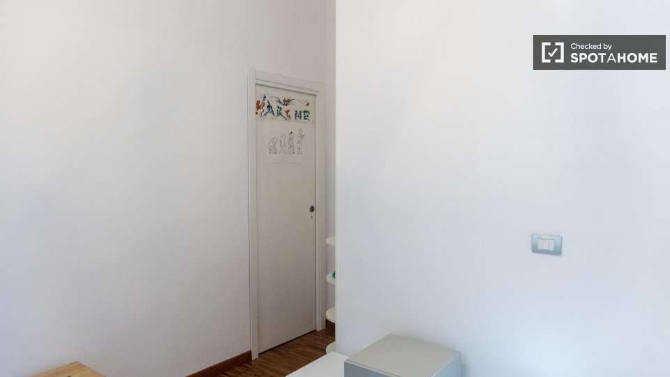 Double room Rome, 3 beds, 90m² — photo 36