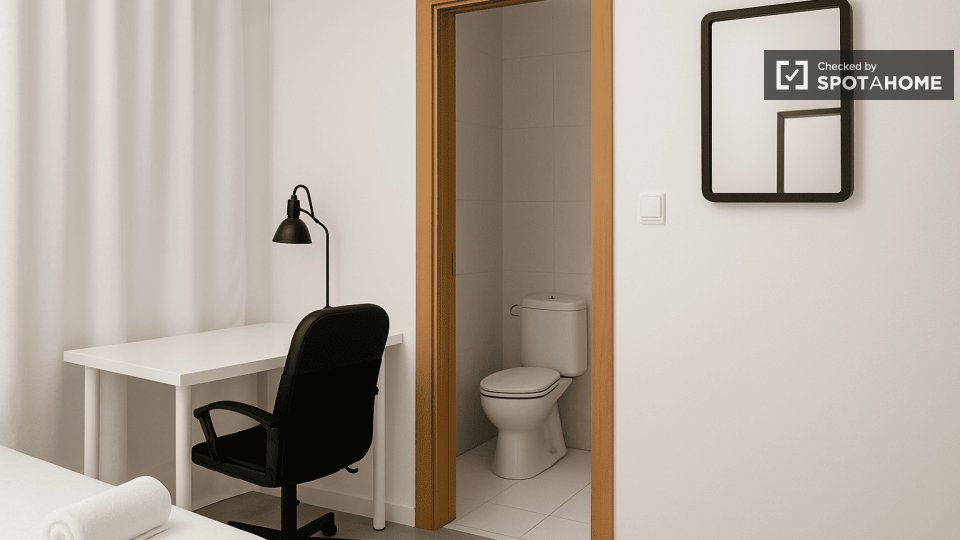Double room Barcelona, 10 beds, 180m² — photo 55