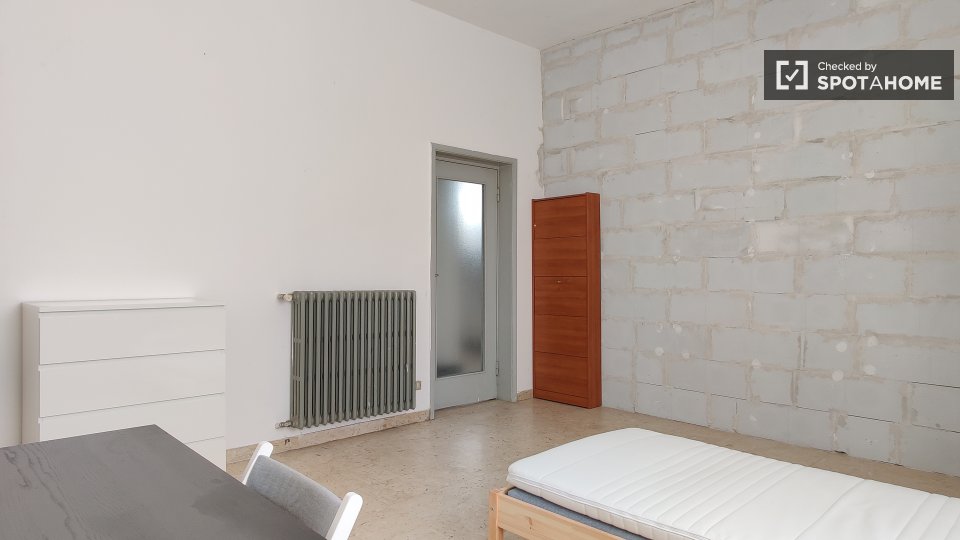 Double room Milan, 3 beds — photo 18