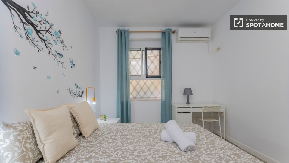 Apartment Valencia, 3 beds, 90m² — photo 22