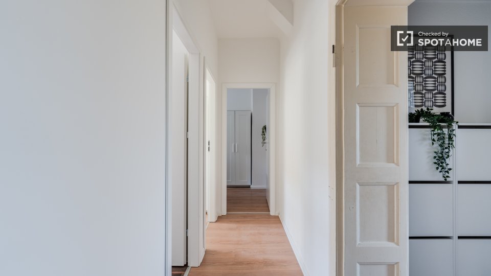 Double room Berlin, 6 beds, 82m² — photo 6