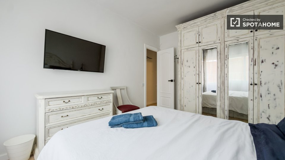Apartment Barcelona, 3 beds, 67m² — photo 35