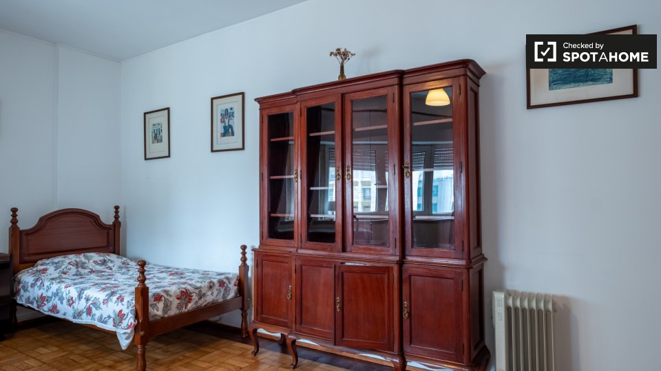 Double room Lisbon, 6 beds — photo 3