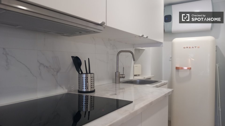 Apartment Lisbon, 1 bed, 40m² — photo 3