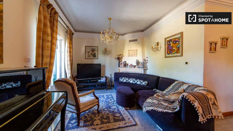 Double room Lisbon, 9 beds — photo 5