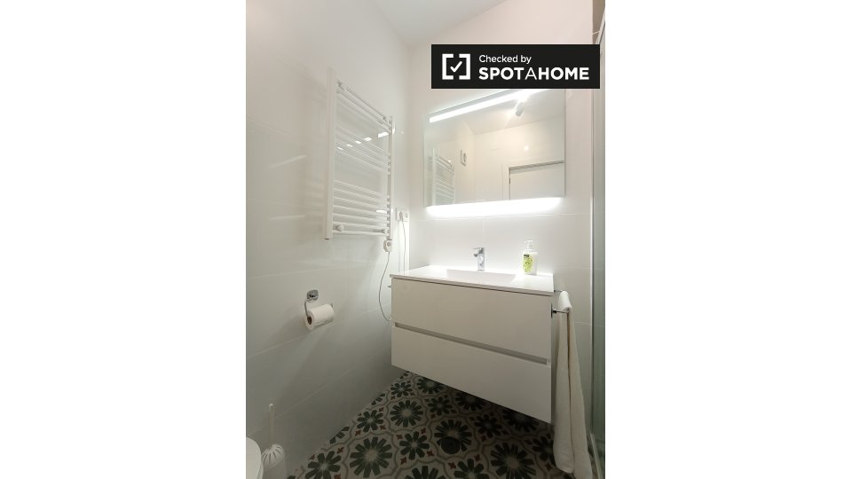 Apartment mono Lisbon, 60m² — photo 11