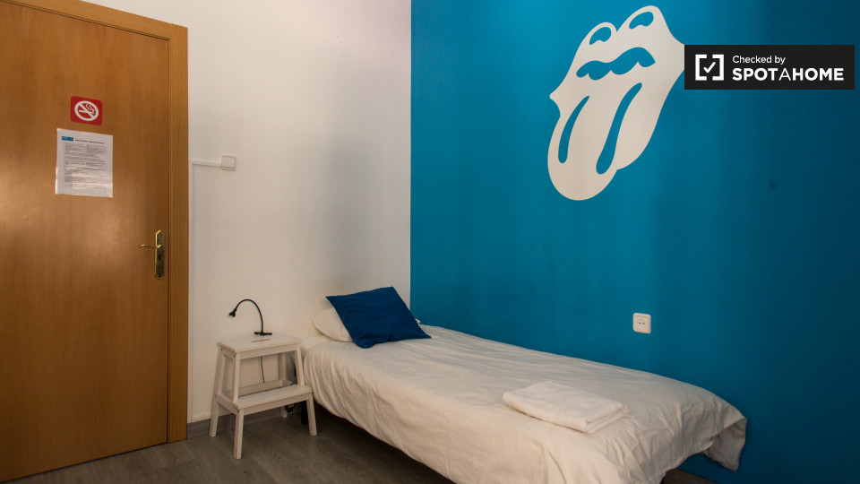 Double room Barcelona, 10 beds, 180m² — photo 32