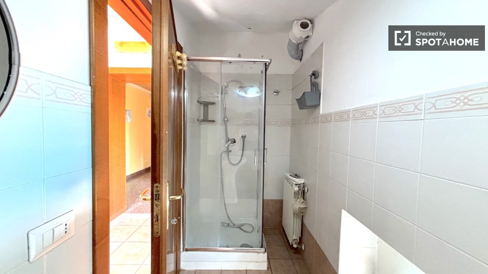 Double room Rome, 33 beds — photo 24