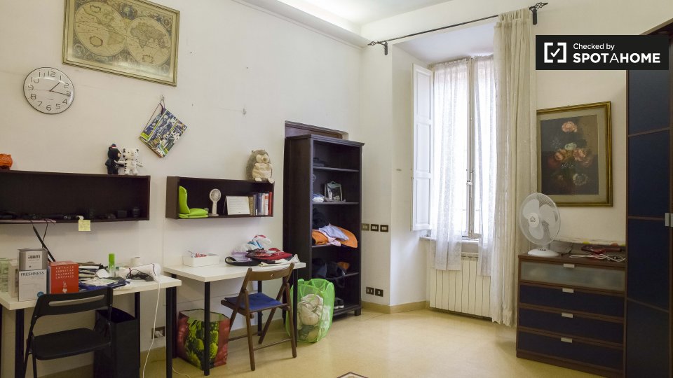 Double room Rome, 3 beds — photo 2