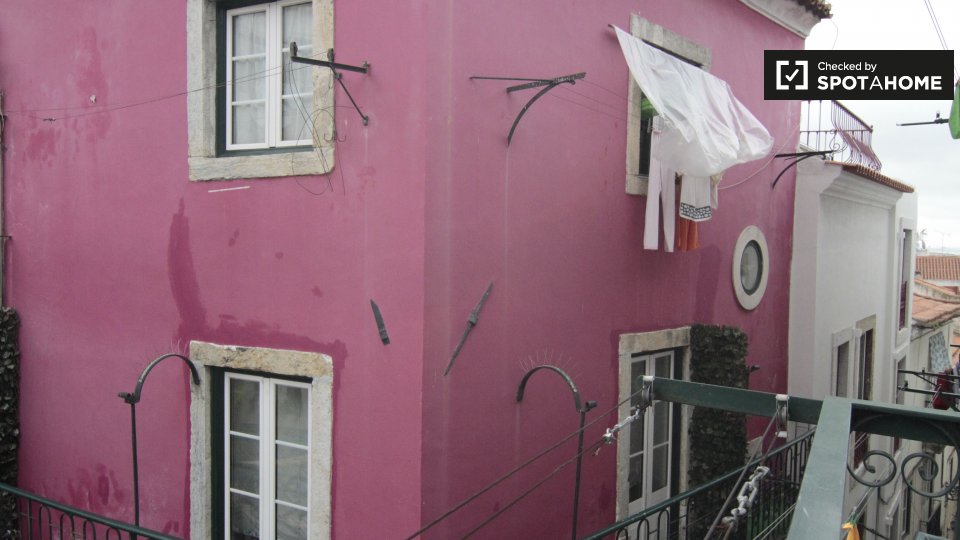 Apartment mono Lisbon, 45m² — photo 15