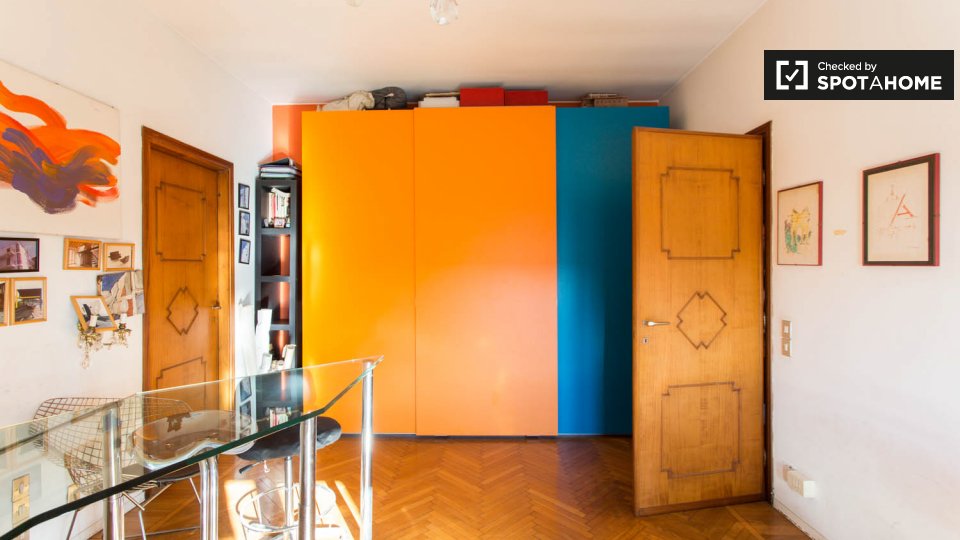 Double room Milan, 2 beds — photo 3