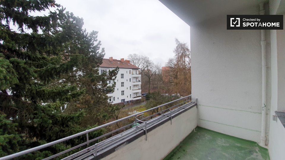 Double room Berlin, 3 beds — photo 10
