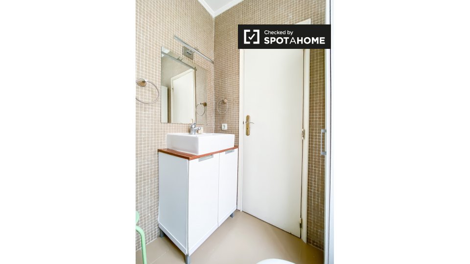 Apartment Lisbon, 1 bed — photo 12