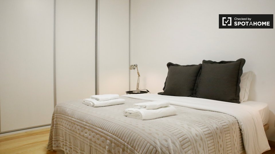 Apartment Lisbon, 2 beds — photo 14