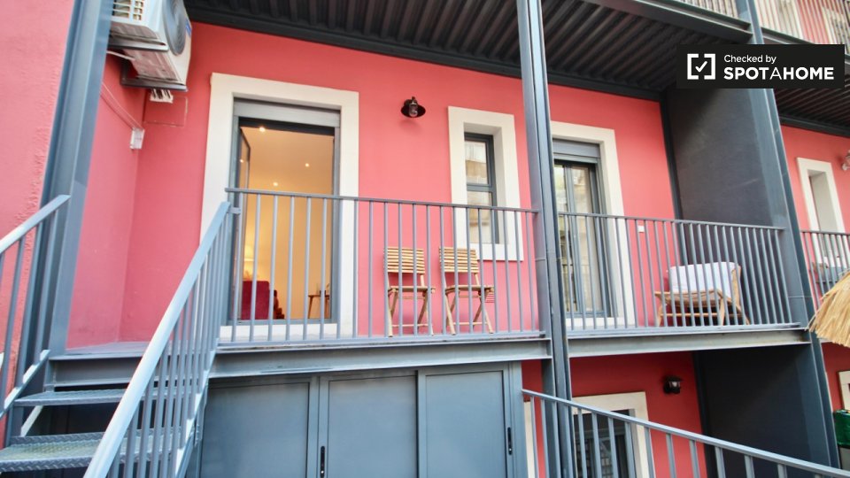 Apartment Lisbon, 2 beds — photo 19