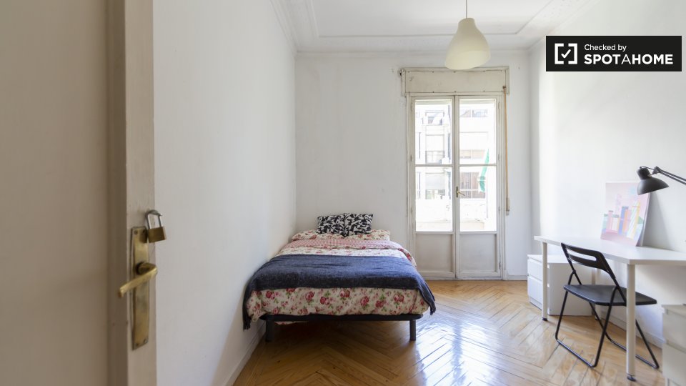 Double room Madrid, 9 beds — photo 1