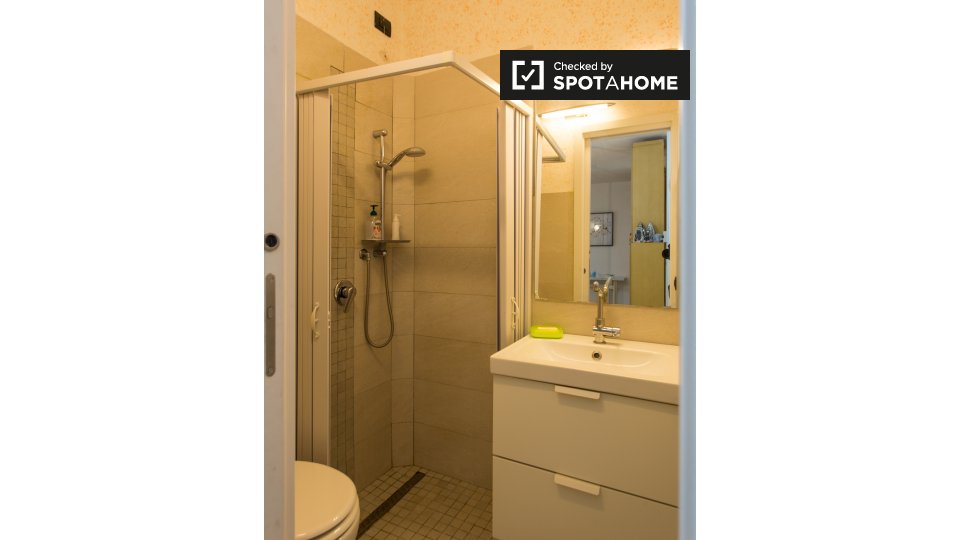 Double room Milan, 4 beds, 90m² — photo 18