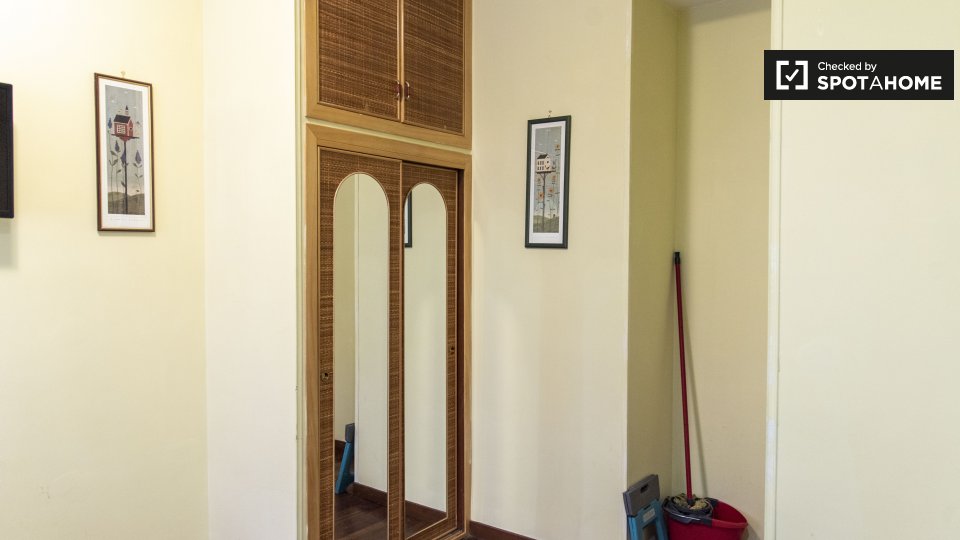 Apartment Rome, 1 bed — photo 11
